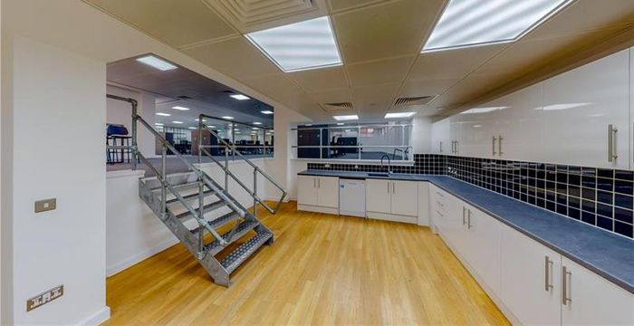 1 Kings Arm Yard, Bank - Image 2