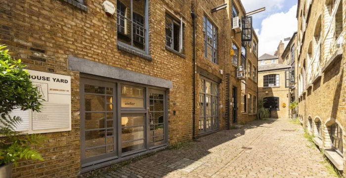 Printing House Yard, Shoreditch - Image 4