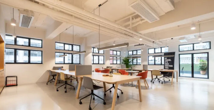 255 Commerce Dr, Winnipeg - Image 2