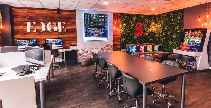 9 Bigg Market, Newcastle Upon Tyne - Image 5