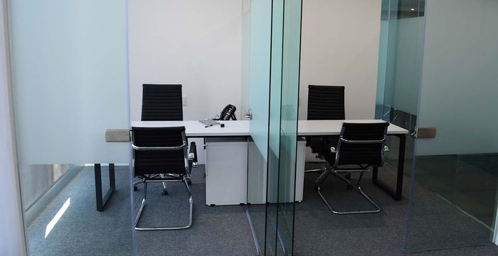 2001 Av Armando Birlain Shaffler Centro Sur, Santiago De Querétaro - Image 2