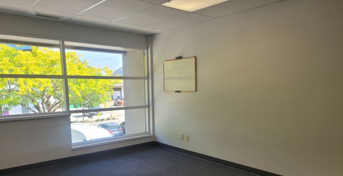 1715 Dickson Avenue, Kelowna - Image 3