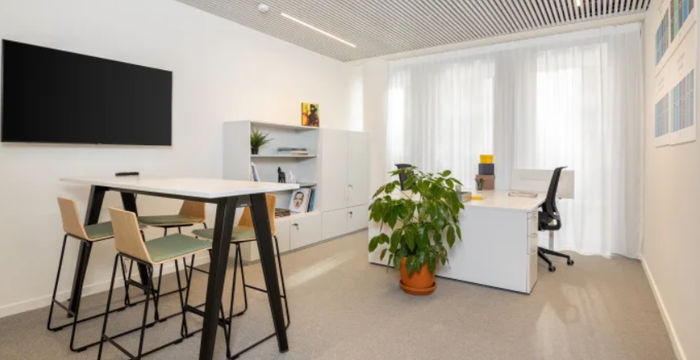 Castle Meadow Road, Nottingham - Image 5