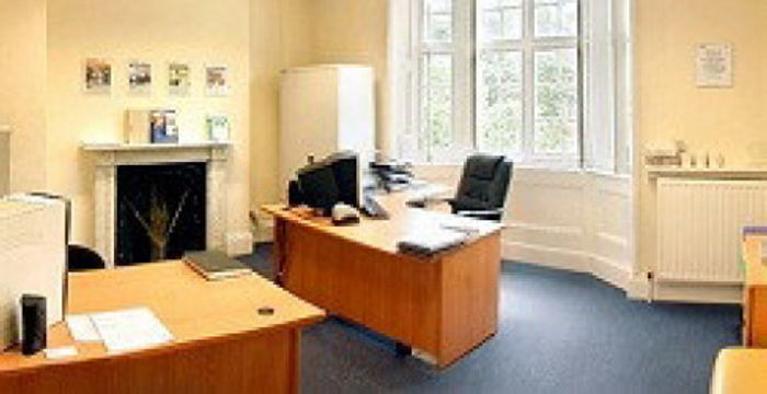 3 Spencer Parade, Northampton - Image 2
