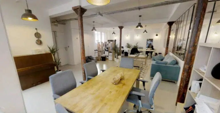 40 Rue Louis Blanc, Paris - Image 2