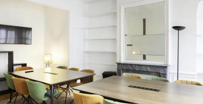 20 Rue Des Petits Champs, Paris - Image 3