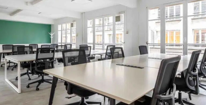 10 Cité Du Paradis, Paris - Image 3