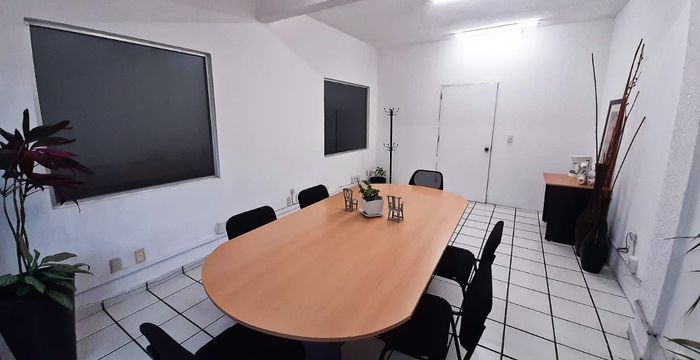 2496 Calle Efraín González Luna  Arcos, Guadalajara - Image 4