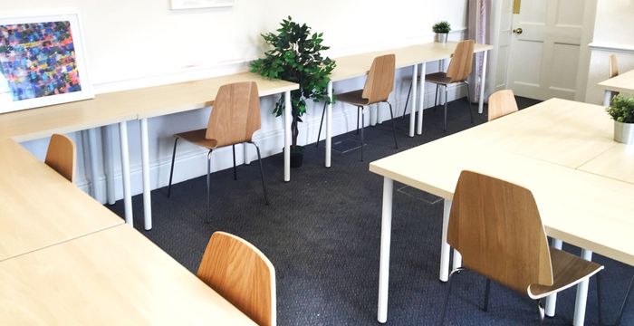 46 High St, Rickmansworth - Image 2