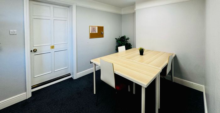 46 High St, Rickmansworth - Image 3