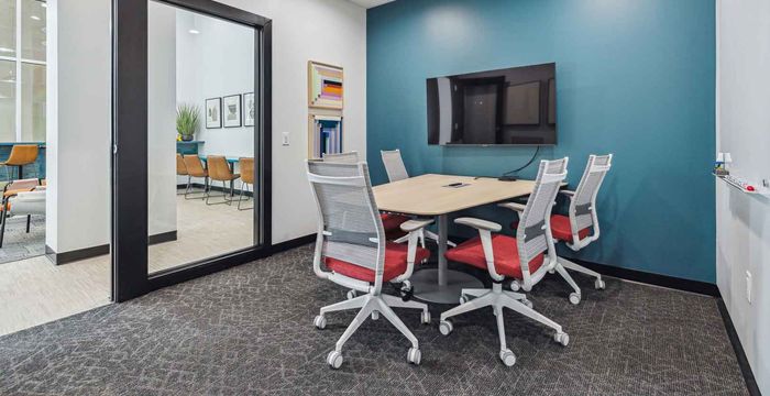 3870 Ponte Ave, Addison - Image 3