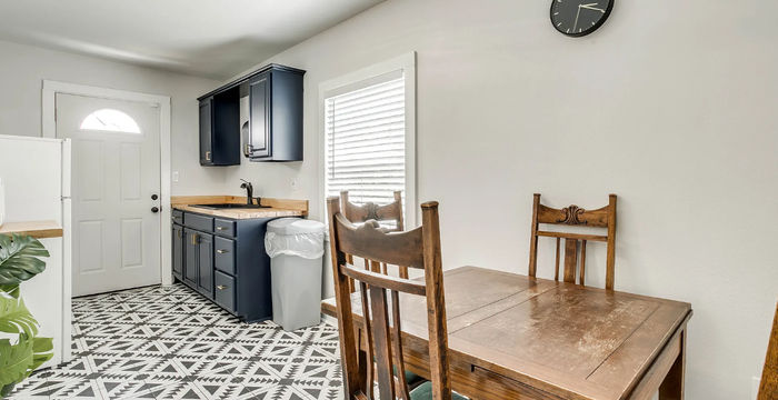 173 W Main St, Azle - Image 4