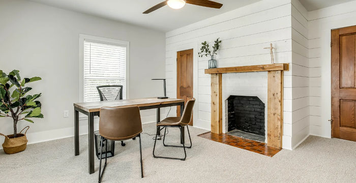 173 W Main St, Azle - Image 2