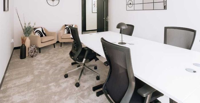 5 Jewry Street, Tower - Image 3