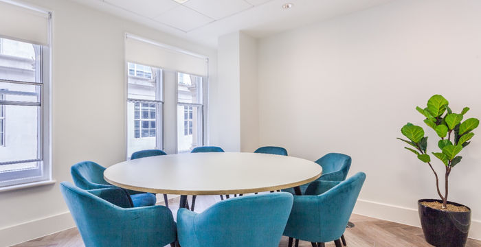 28 Lime Street, Greater London - Image 3