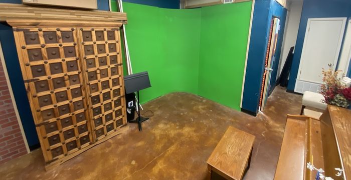 2540 Thousand Oaks Dr, San Antonio - Image 3