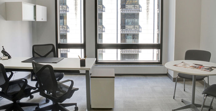 667 Madison Ave, New York - Image 4