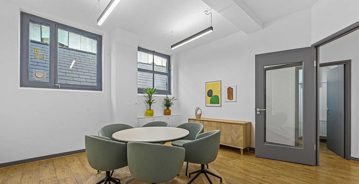 73 Leonard St, London - Image 2