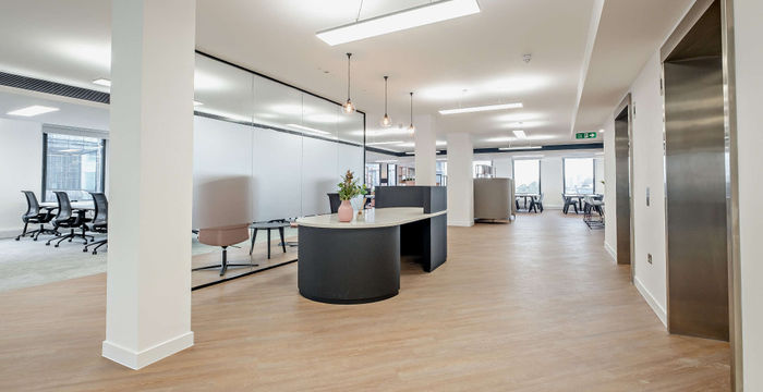 10-15 Queen St, London - Image 2