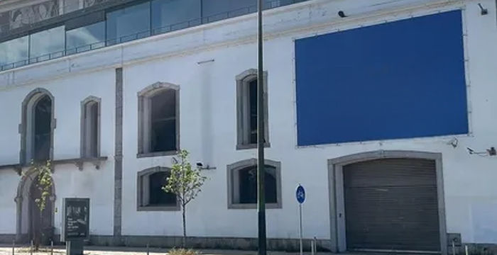98 Avenida 24 De Julho, Lisboa - Image 2