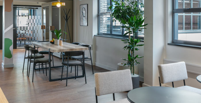 23 Goswell Road, Barbican - Image 4