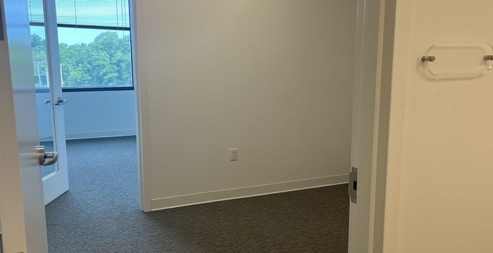 4200 Parliament Pl, Lanham - Image 4