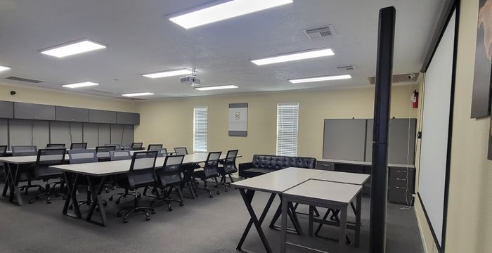 2409 Maxwell Ln, Deer Park - Image 5