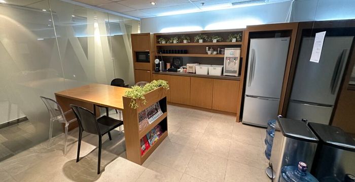 30 Canton Road, Tsim Sha Tsui - Image 3