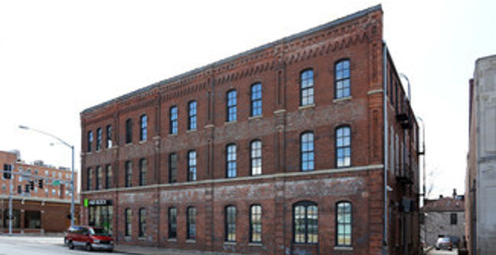 332 N Harrison St, Davenport - Image 2