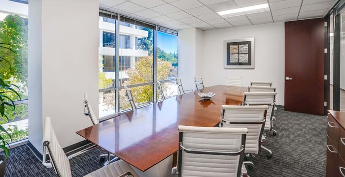 21031 Ventura Boulevard, Los Angeles - Image 3