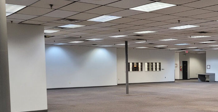 215 Marvin Miller Dr Sw, Atlanta - Image 2