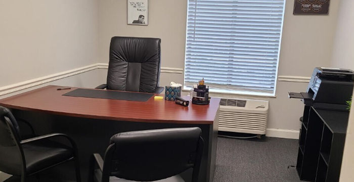 2470 Windy Hill Rd Se, Marietta - Image 2