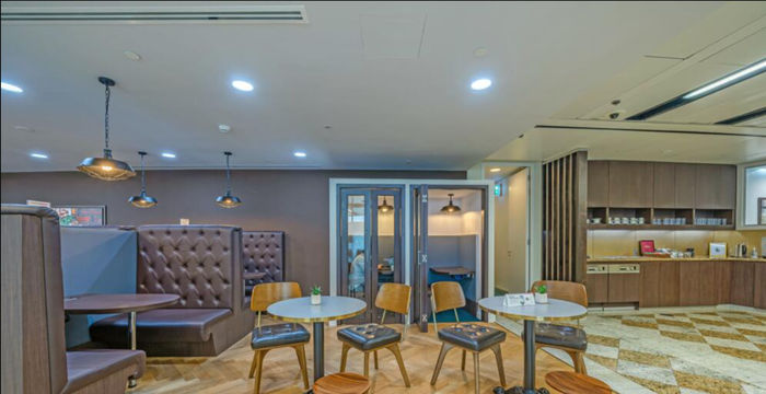 Khalifa Bin Zayed The First Street, Abu Dhabi - Image 5