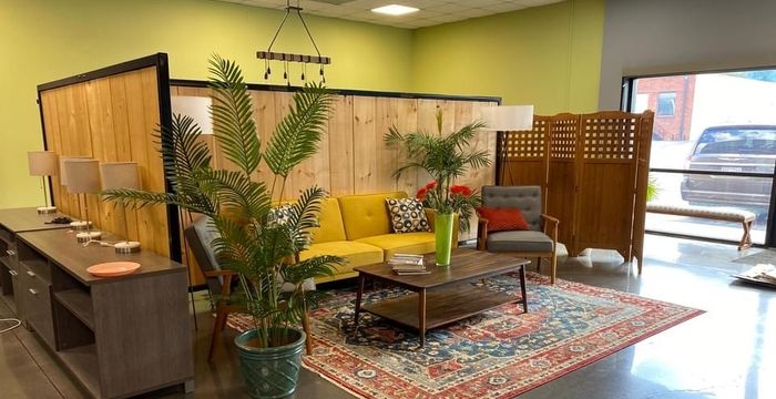 714 W Walnut Street, Johnson City - Image 4