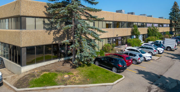 4221 23b St Ne, Calgary - Image 5