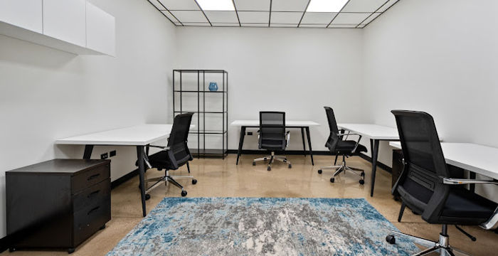 7358 Lincoln Ave, Lincolnwood - Image 2