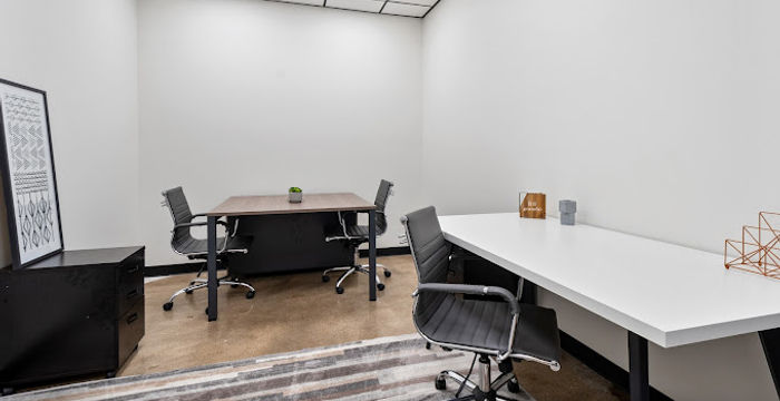 7358 Lincoln Ave, Lincolnwood - Image 2