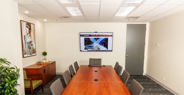 1925 18 Ave Ne, Calgary - Image 3