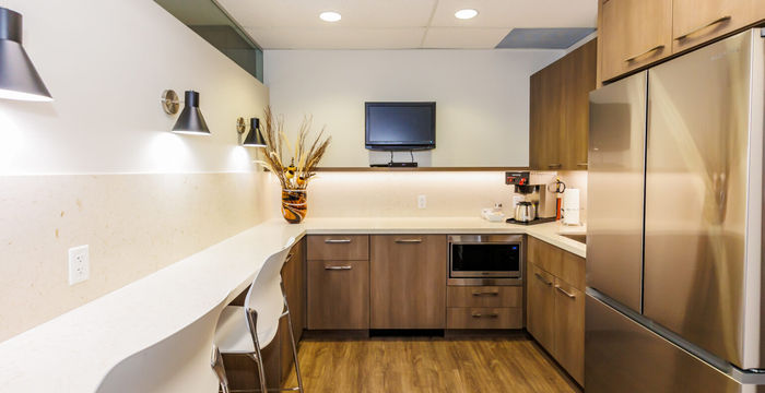 1925 18 Ave Ne, Calgary - Image 2