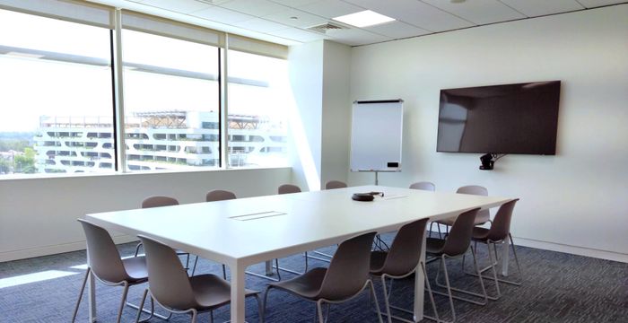 Convention Tower, Sheikh Zayed Road, Dubai - Image 2