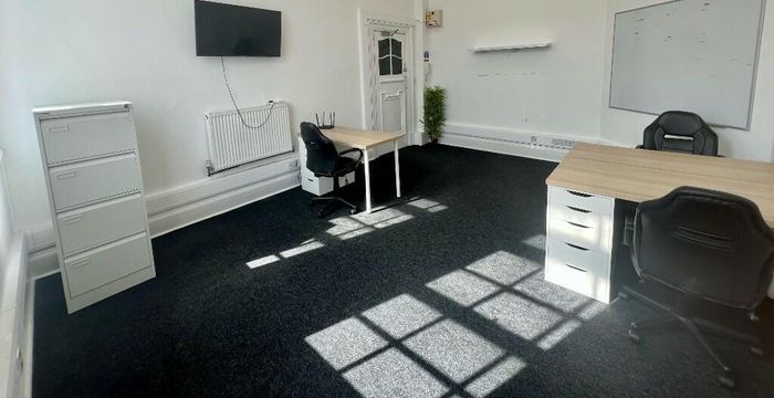 116 Dewsbury Road 116 Dewsbury Road, West Yorkshire - Image 3