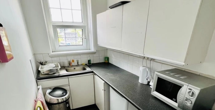 116 Dewsbury Road 116 Dewsbury Road, West Yorkshire - Image 2