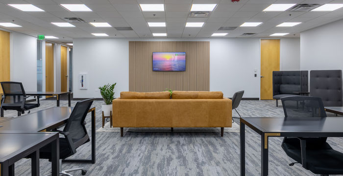 8400 East Crescent Parkway, Greenwood Village - Image 2