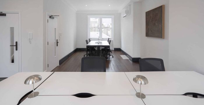 20 Eastcastle St, London - Image 5