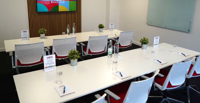 4 Bedford Park, Greater London - Image 3