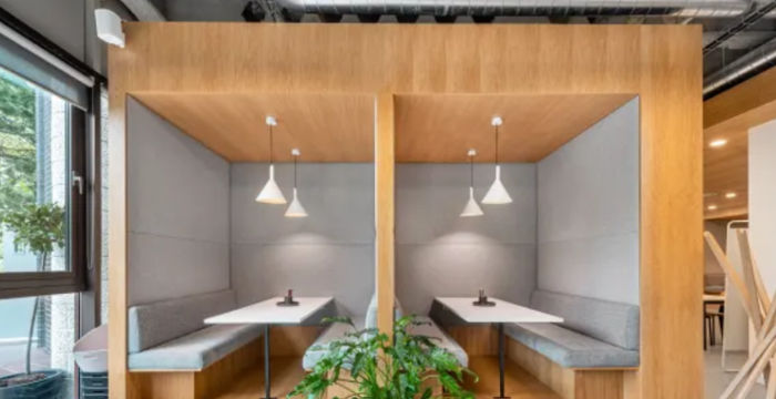 1870 W Winchester Rd, Libertyville - Image 2