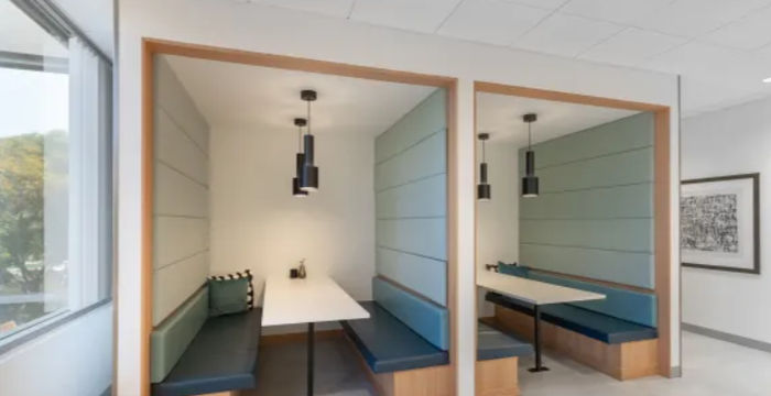 1870 W Winchester Rd, Libertyville - Image 4