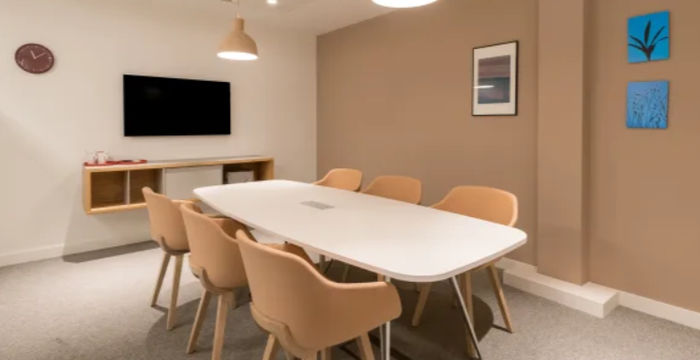 1870 W Winchester Rd, Libertyville - Image 2