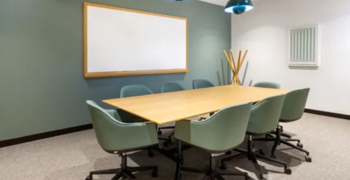 2055 Craigshire Rd, St Louis - Image 2