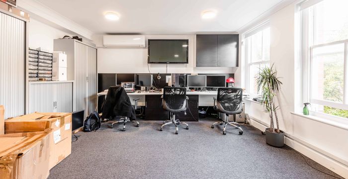 28 Hanbury Street, Spitalfields - Image 4